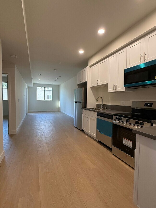 Foto del edificio - 14535 Weddington St