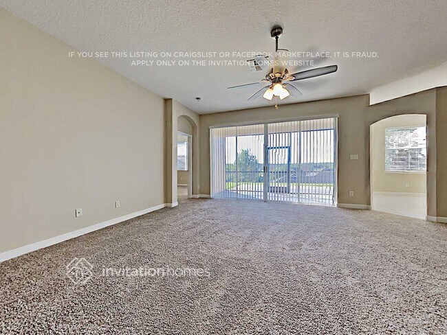 Foto del edificio - 1325 Golf Point Loop