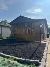 Building Photo - 307 Maple Ave
