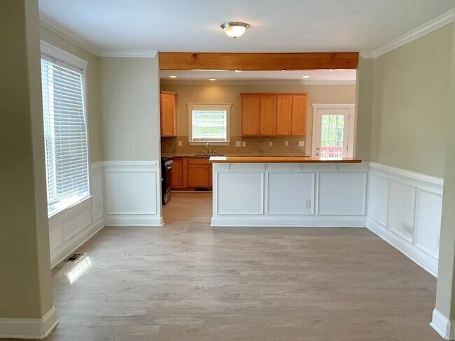 Building Photo - 26734 Rustic Brk