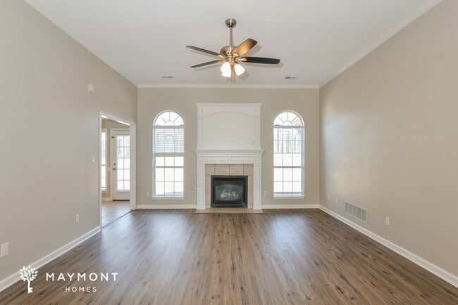 Foto del edificio - 2402 Mason Dr