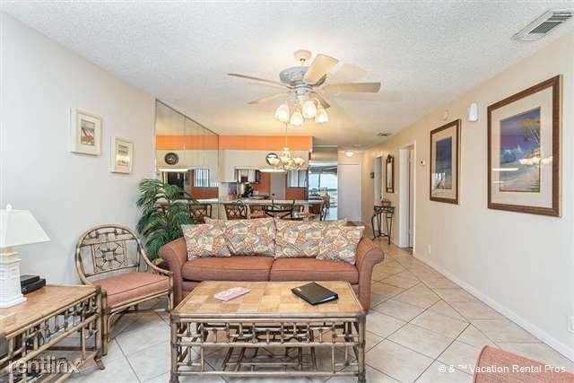 Primary Photo - 210 Ocean Hibiscus Dr