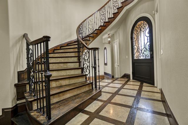 Foto del edificio - 5675 Foard Dr