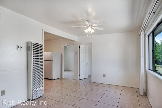 Building Photo - 2 br, 1 bath House - 4204 E. Flower Street