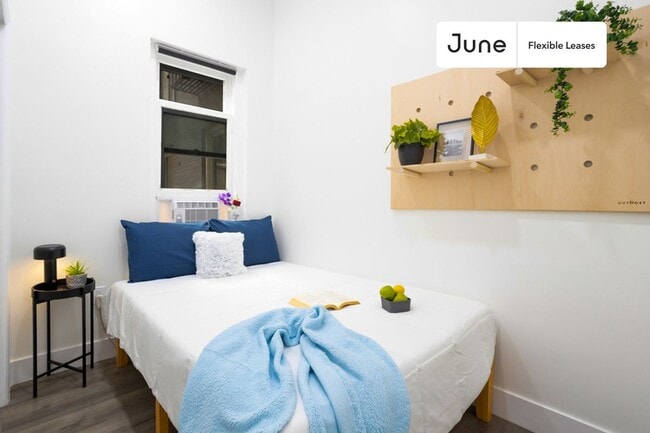 Building Photo - Welcoming ROOM at The Park Avenue House