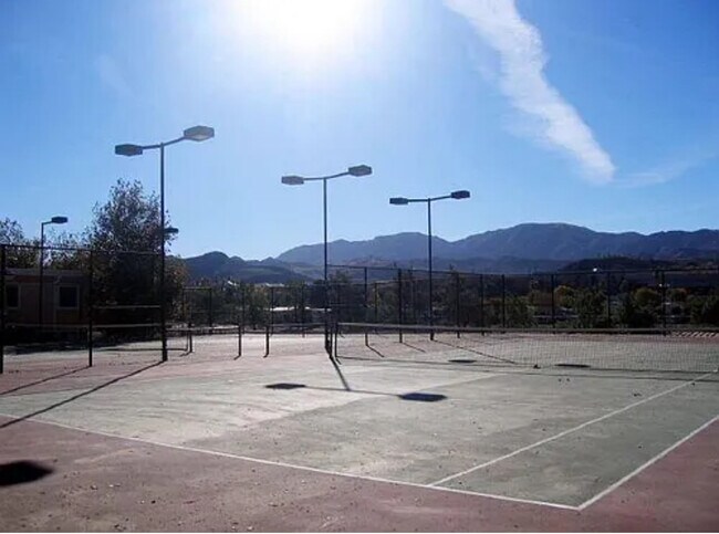 Foto del edificio - 18806 Mandan St