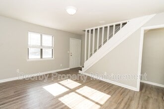 Building Photo - 89 Nicole Ln.