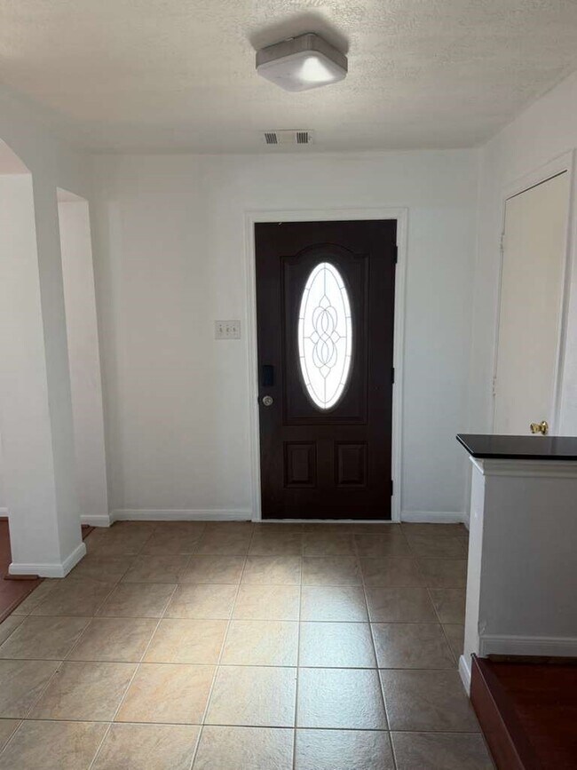 Foto del edificio - 15502 Lost Maples Dr