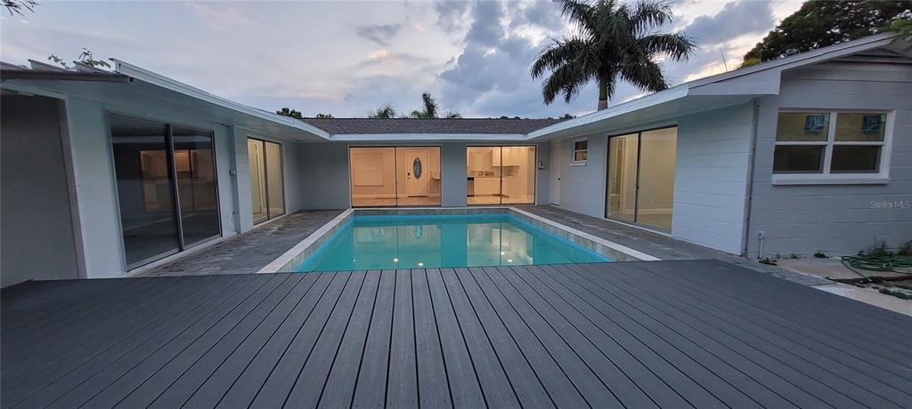 Foto principal - 6685 17th St N
