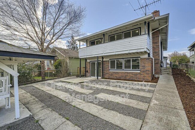 Building Photo - 8827 18th Ave SW