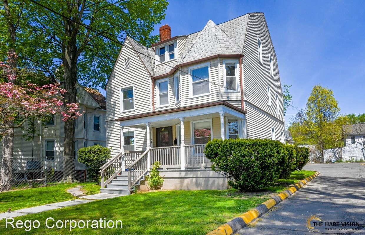 Primary Photo - 4 br, 2 bath House - 16 Lincoln St 1