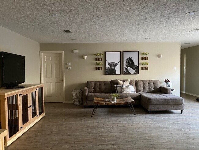 Foto del edificio - Beautiful 2/2 Townhouse in South Lubbock