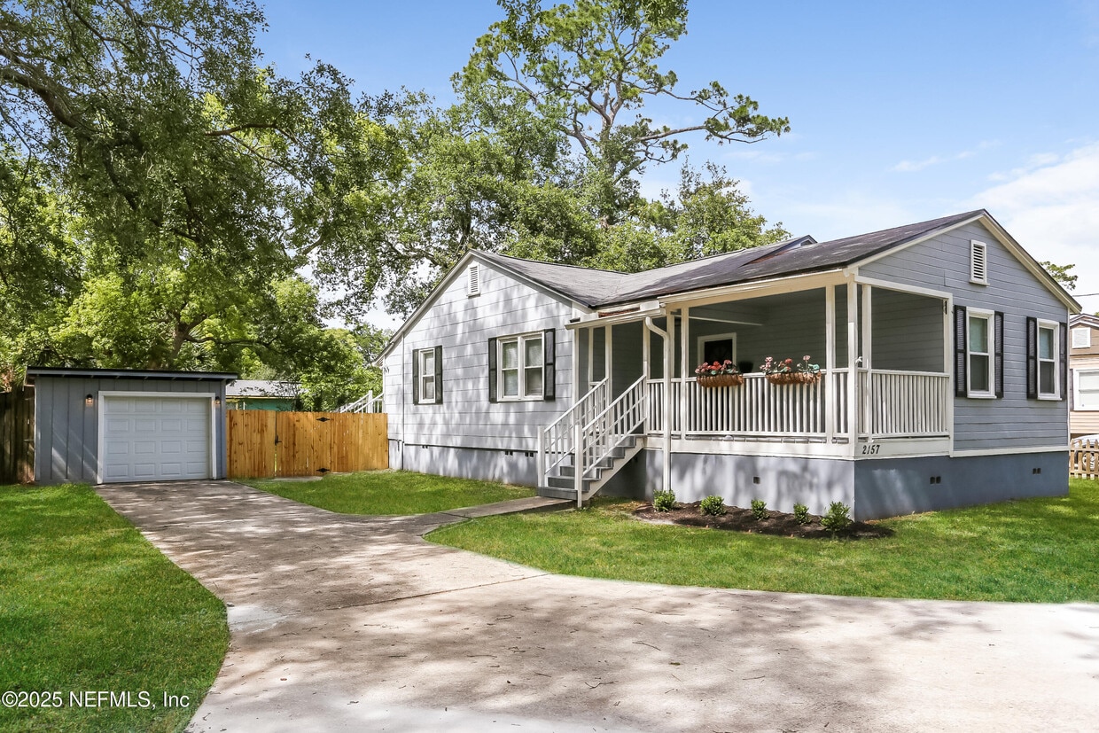 Foto principal - 2157 Sheridan St