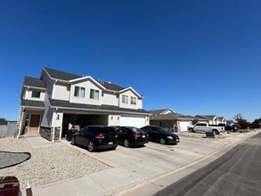 Building Photo - 890 S 25 W