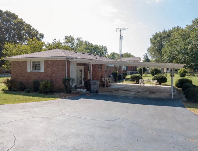 Building Photo - 110 Elk Acre Dr