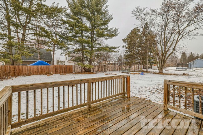 Foto del edificio - 19955 Chili Ave W