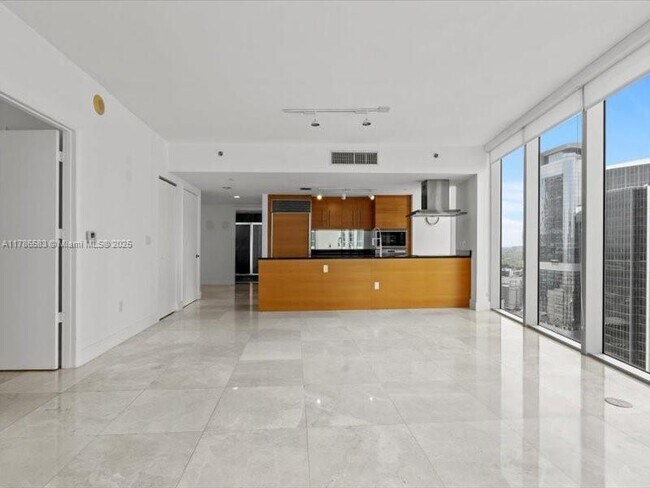 Foto del edificio - 495 Brickell Ave
