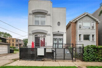 Building Photo - 2042 W Crystal St