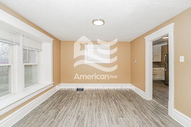 Foto del edificio - 1494 Preston Ave