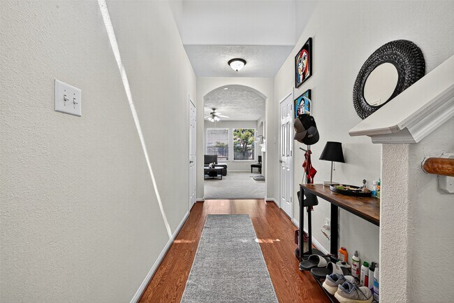 Building Photo - 34 S Burberry Park Cir