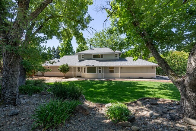 Foto del edificio - 3632 Ravenwood Ln