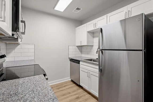 Photo - 3500 Peachtree Corners Cir House
