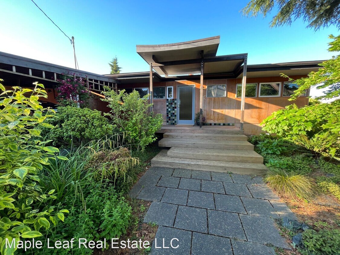 Primary Photo - 2 br, 2 bath House - 123 N 40th St