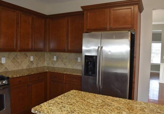 Foto del edificio - 3327 Edenridge Ct