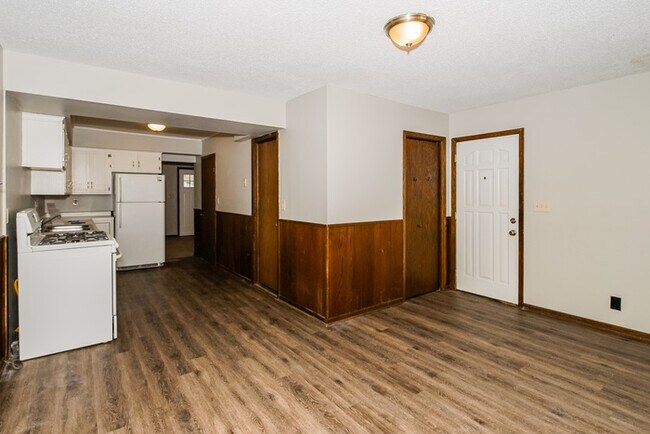 Foto del edificio - Classic  2 Bedroom, 1 Bathroom House in Sa...