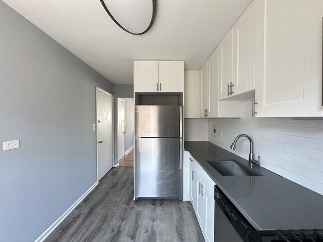 Foto del edificio - 6705 N California Ave