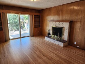 Building Photo - 1324 Galisteo Pkwy