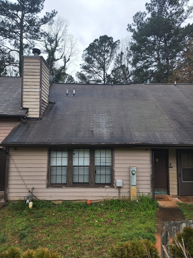 Building Photo - 6840 S Lakewood Ter