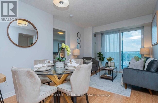 Photo du bâtiment - 83 Borough Dr