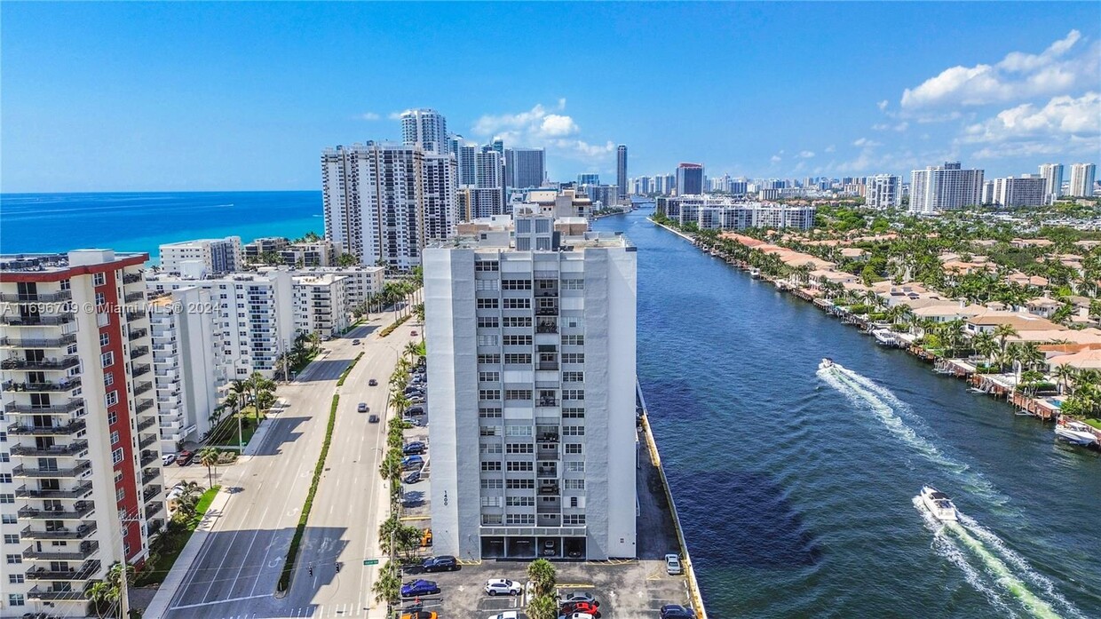 Foto principal - 1400 S Ocean Dr