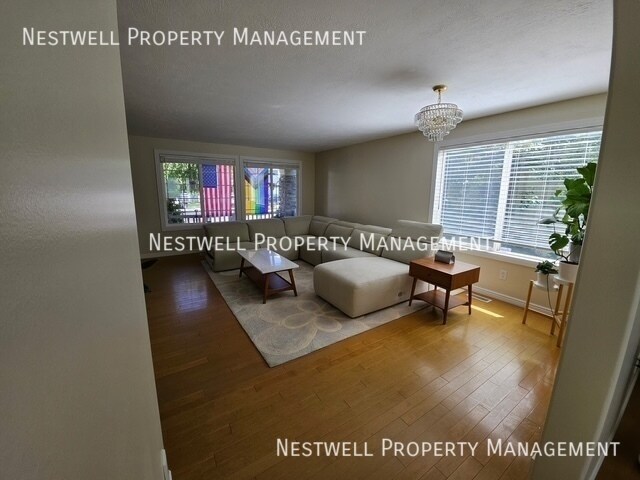 Building Photo - 1262 Carston Ct