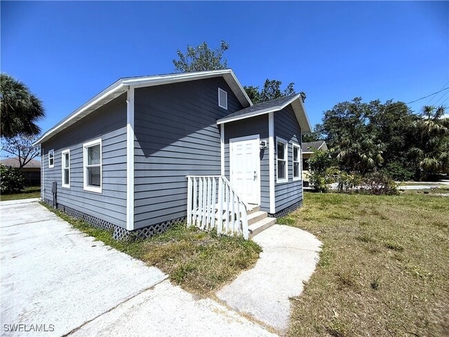 Building Photo - 3341 Marion St