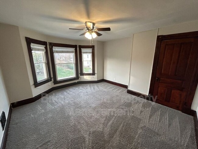 Photo - 38 Pioneer St House