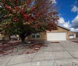 Building Photo - 501 Lassen Ct SE