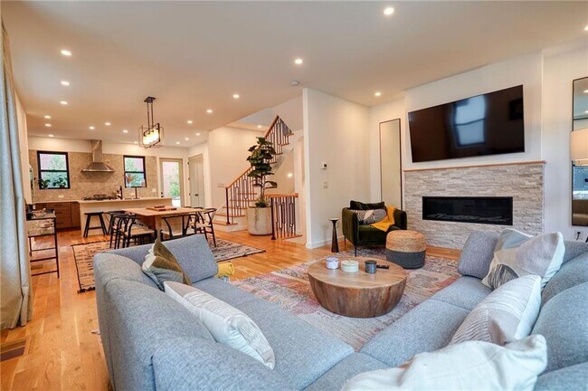 Foto del edificio - 829 Barnett St NE