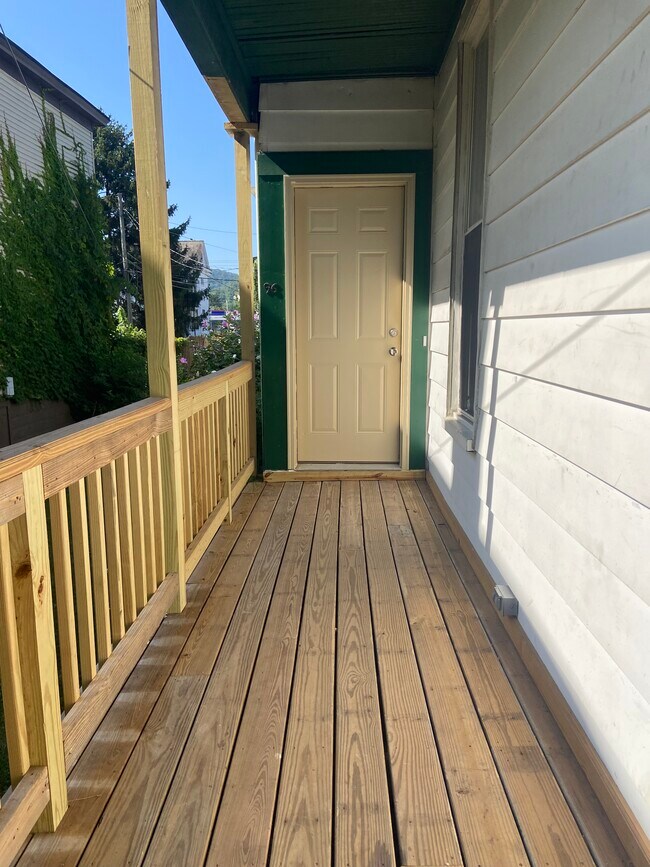 Esquina de Maryland y N Huron - 96 Maryland St