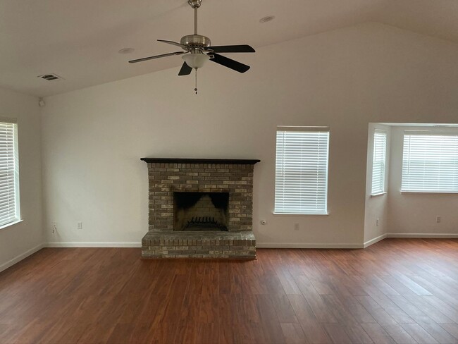 Building Photo - 2096 Alcott St