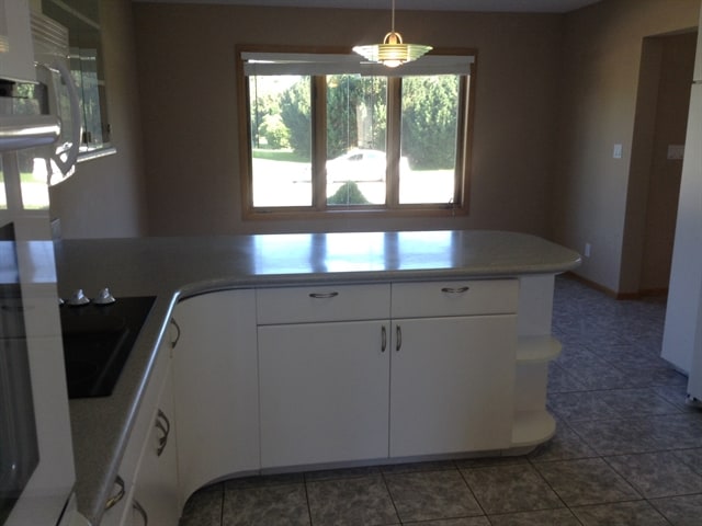 Building Photo - 3331 E Normandy Dr