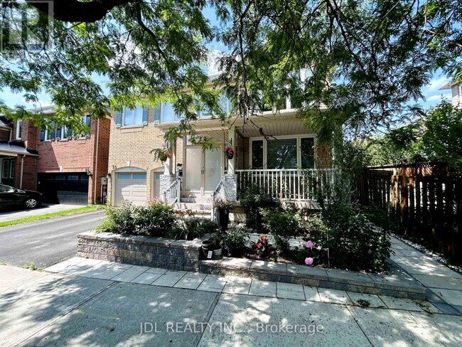 Building Photo - 22 Lionheart Ln