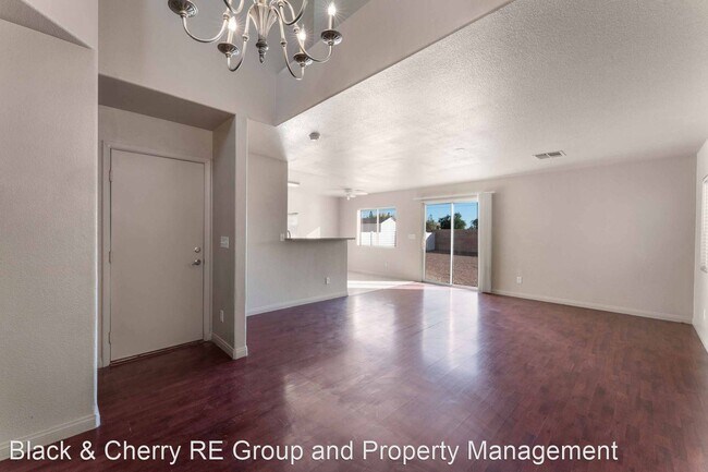 Foto del edificio - 3 br, 2.5 bath House - 4952 Sapphire Light...