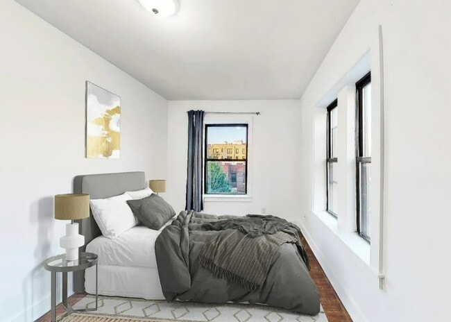 Photo - 44th Street Apartment