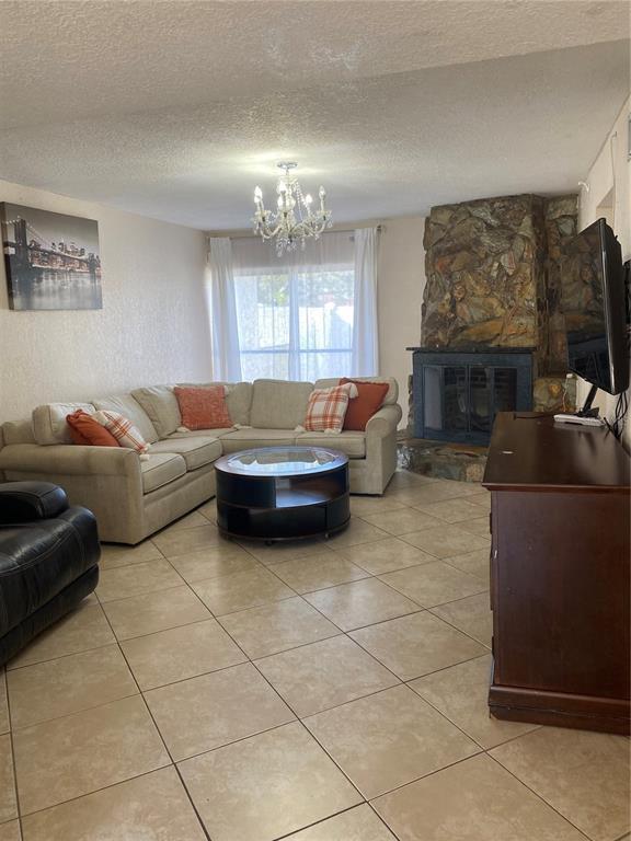 Building Photo - 7322 Stonehaven Ct N
