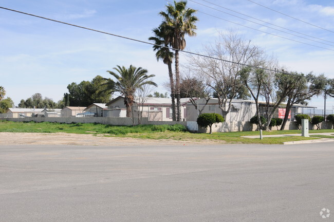 Foto del edificio - Lake Perris Village MHC