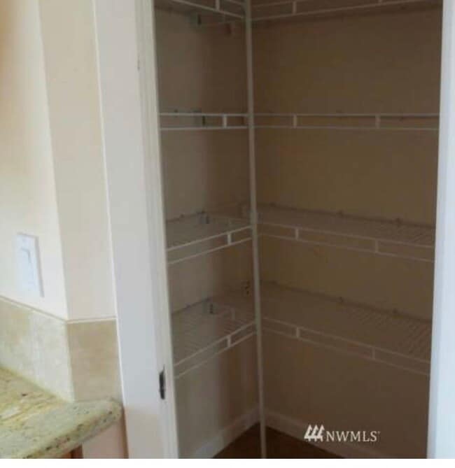 Building Photo - 11118 Paine Field Way