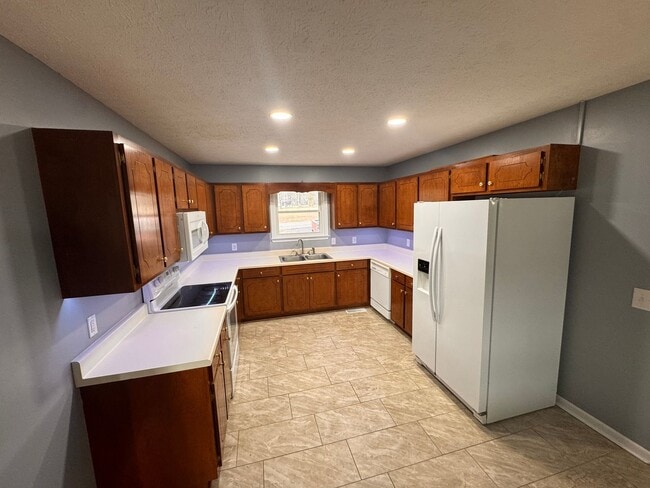 Building Photo - Beautiful Home For Rent in Arab