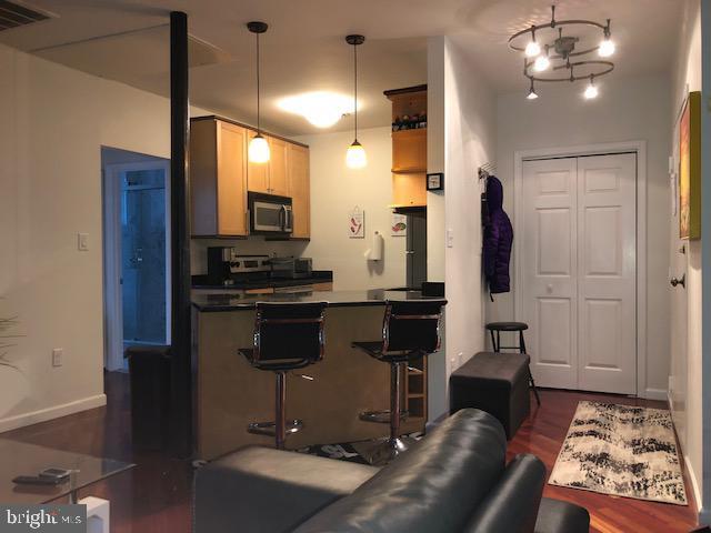 Kitchen and entry - 103 S Market St